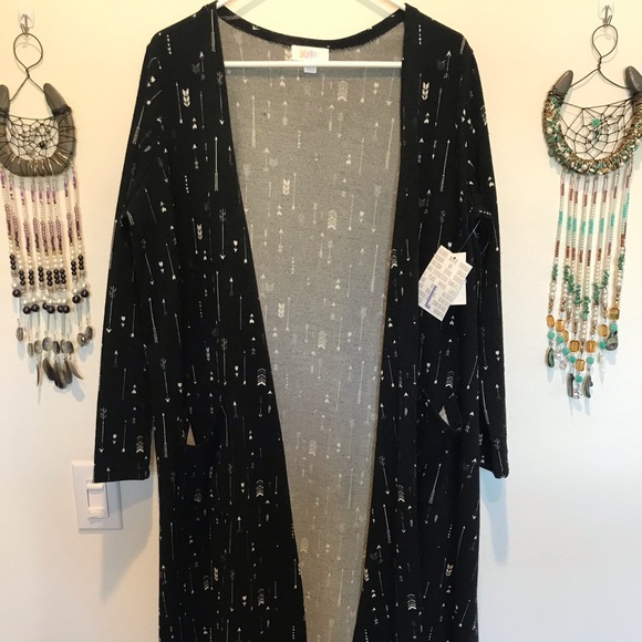 NWT LulaRoe Sara - Picture 1 of 3